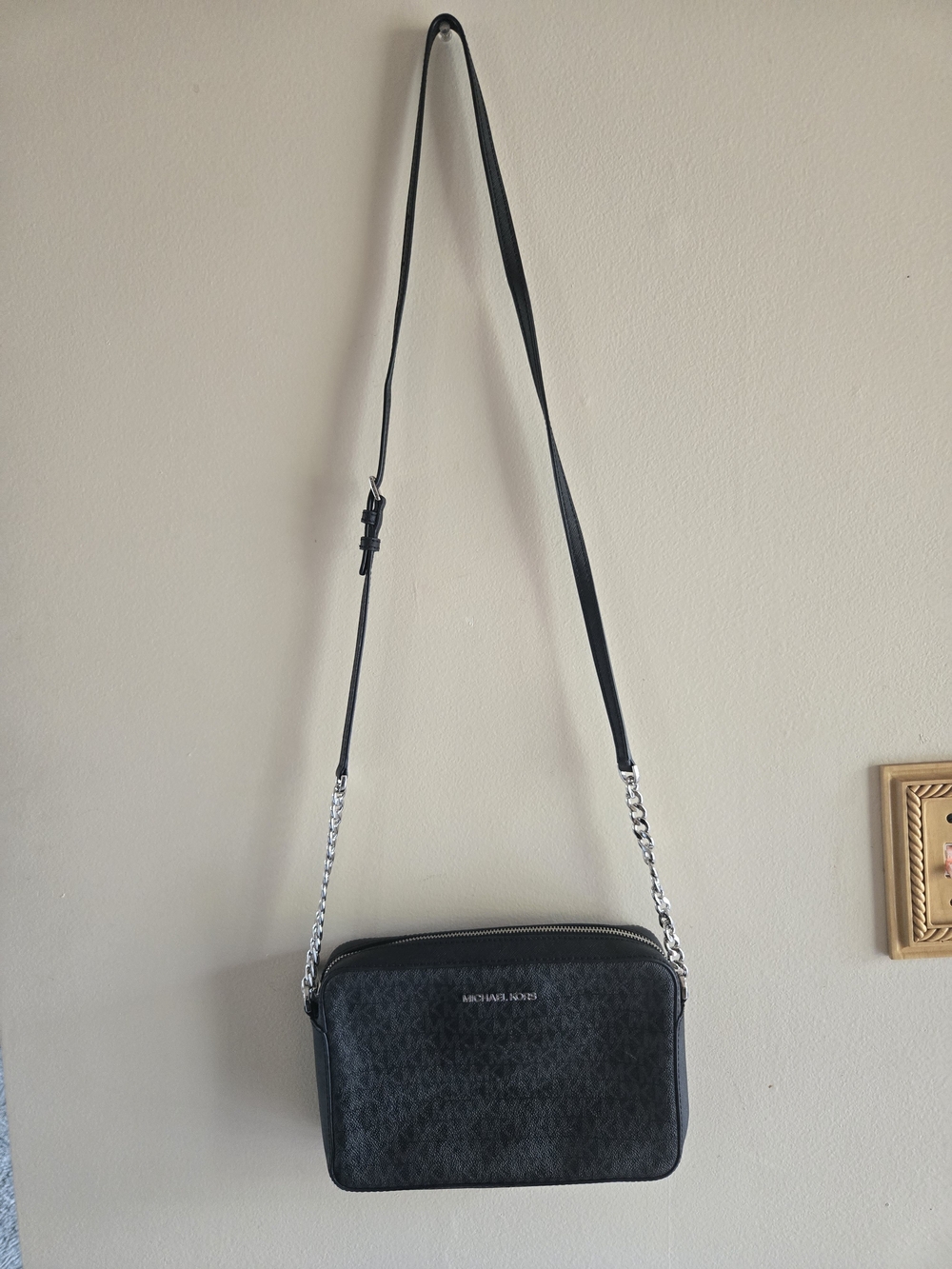 MICHAEL KORS Black Signature Crossbody Bag
